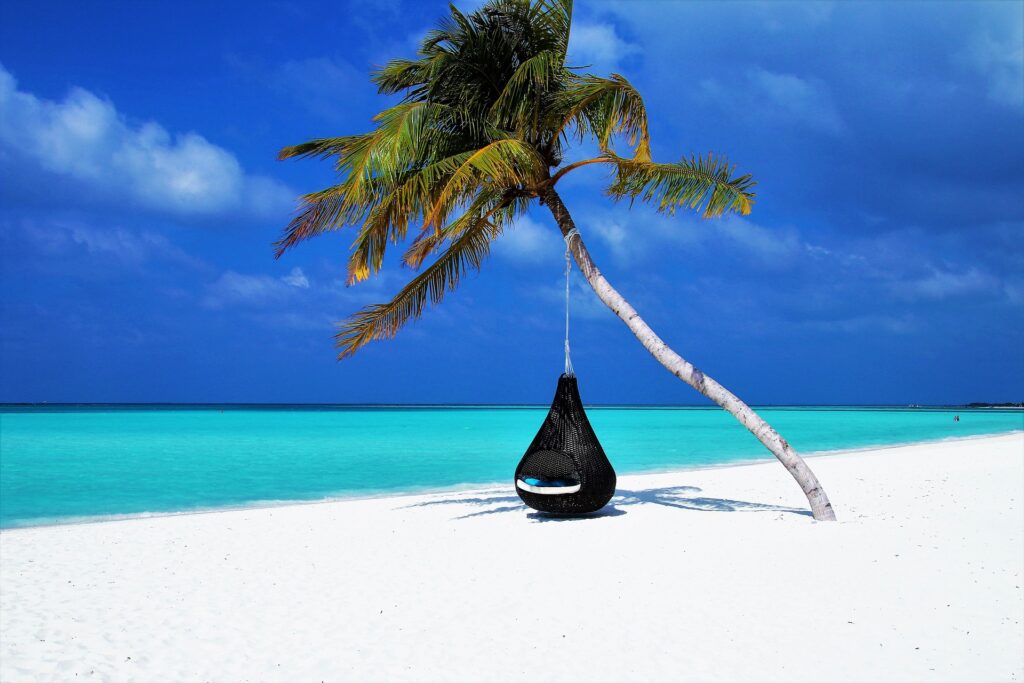 Eclairage, confort et silence d'une plage des Maldives